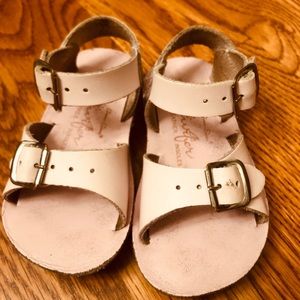 Size 5 pink Sun Sans